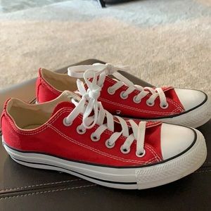 Women converse / Size: 6.5